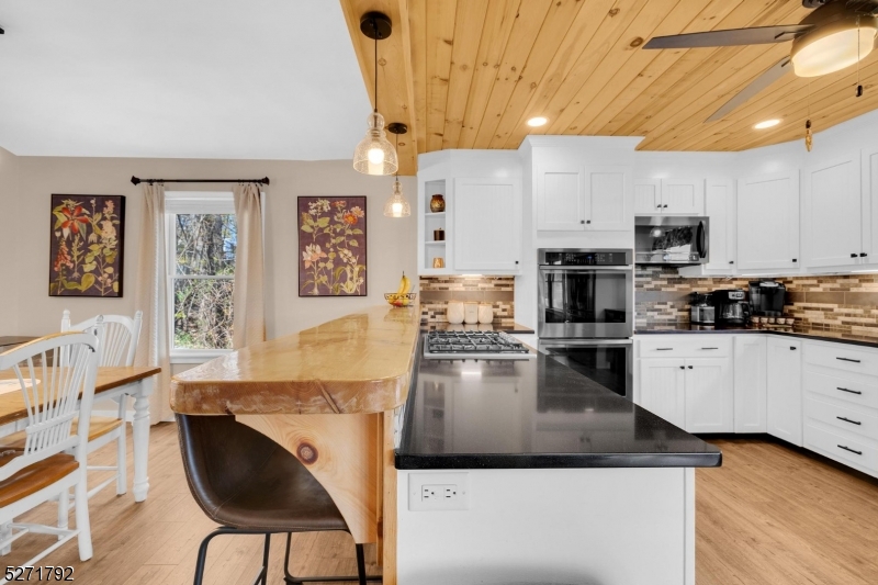 Lake Wanda - Residential