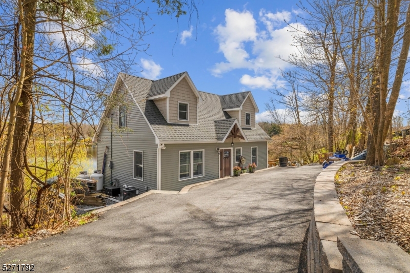 Lake Wanda - Residential