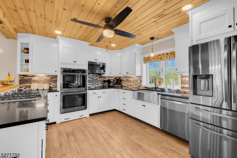 Lake Wanda - Residential