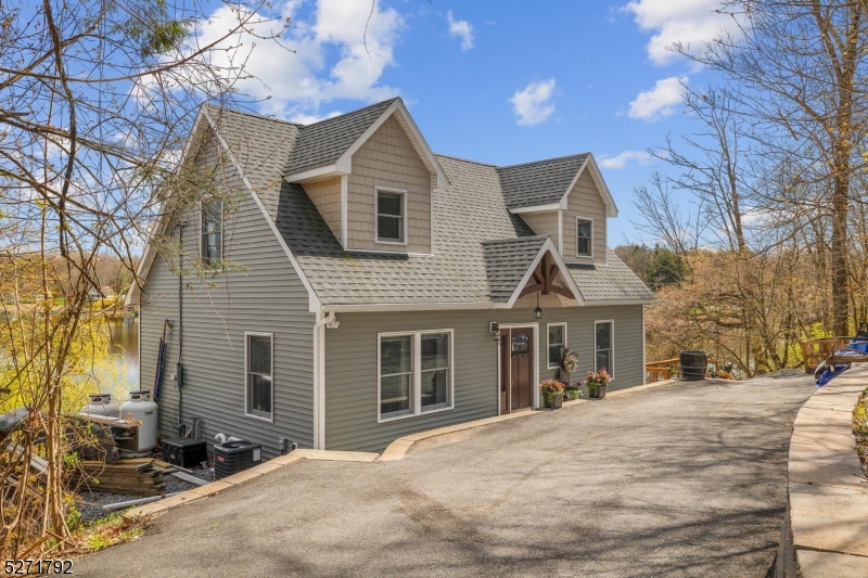 Lake Wanda - Residential