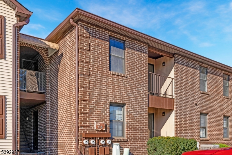 Foxhall - Residential