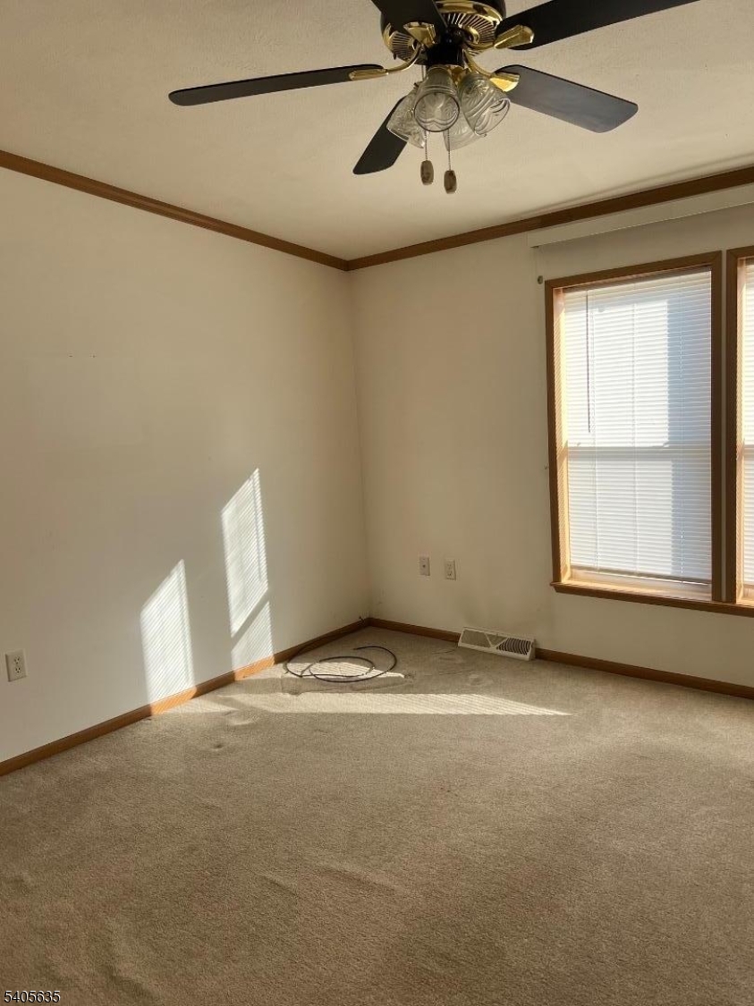 HIGHLANDER HILLS ESTATE - Residential