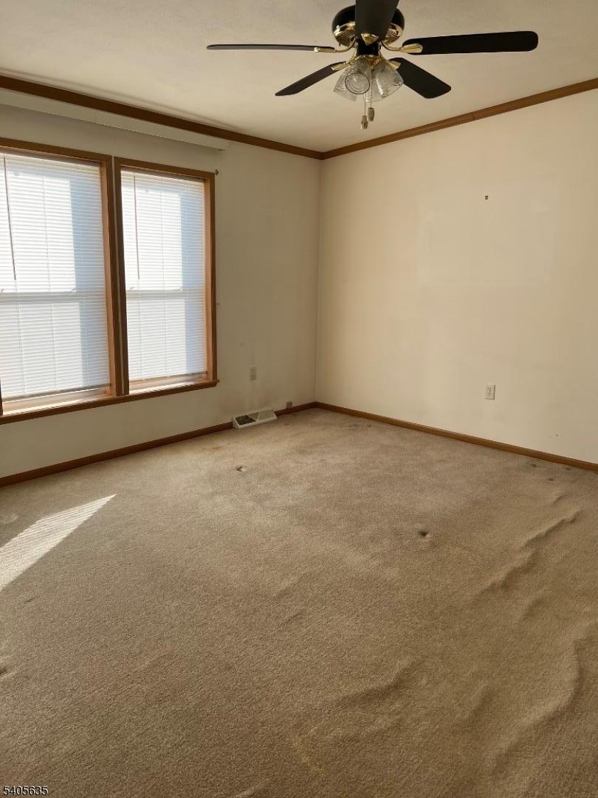 HIGHLANDER HILLS ESTATE - Residential