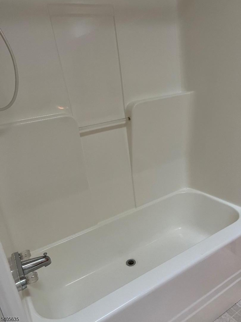 HIGHLANDER HILLS ESTATE - Residential