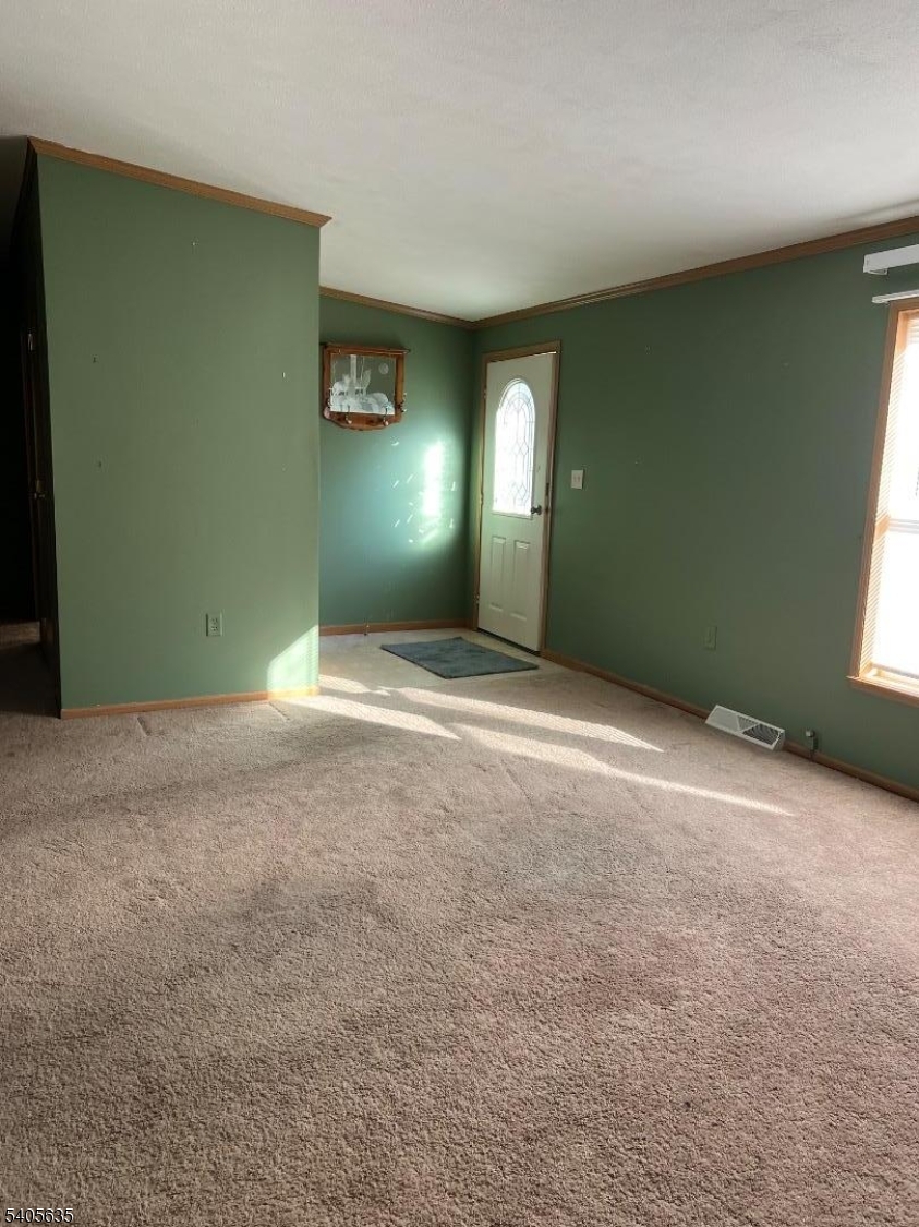 HIGHLANDER HILLS ESTATE - Residential