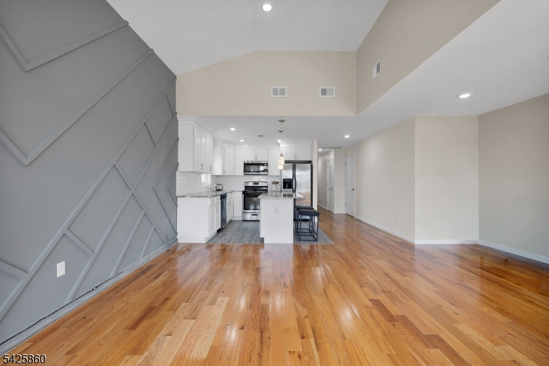 IRONBOUND - Residential Income