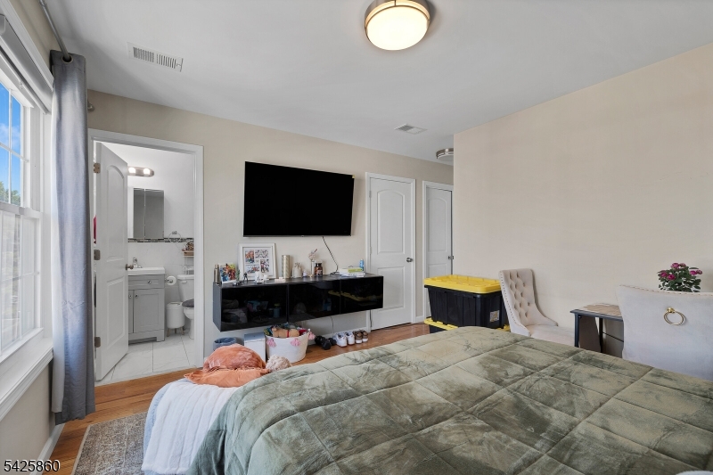 IRONBOUND - Residential Income