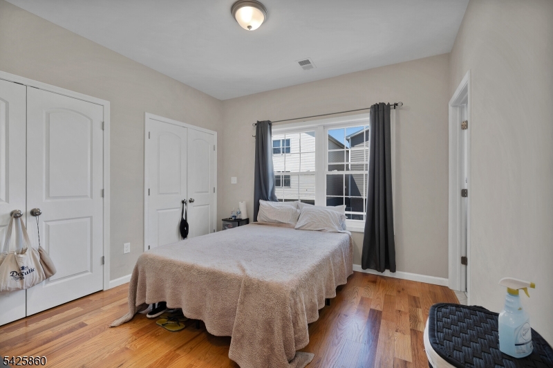 IRONBOUND - Residential Income