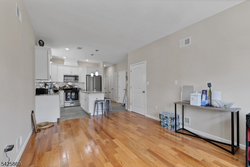 IRONBOUND - Residential Income