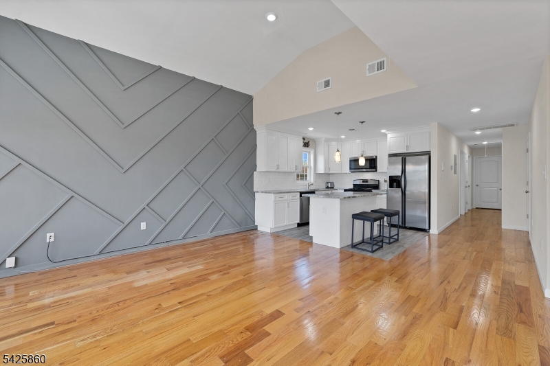 IRONBOUND - Residential Income