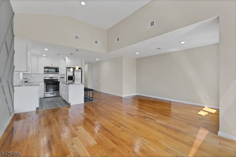 IRONBOUND - Residential Income