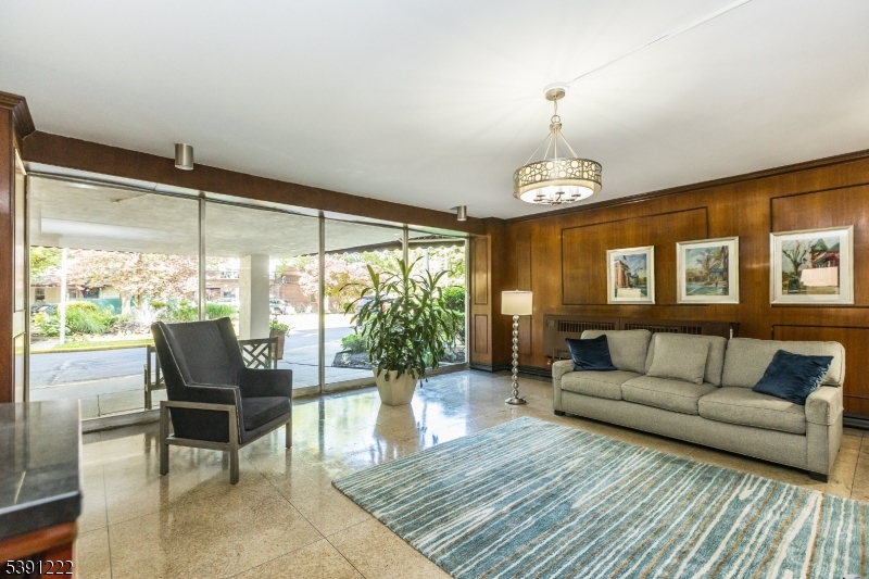 Bellaire House - Residential