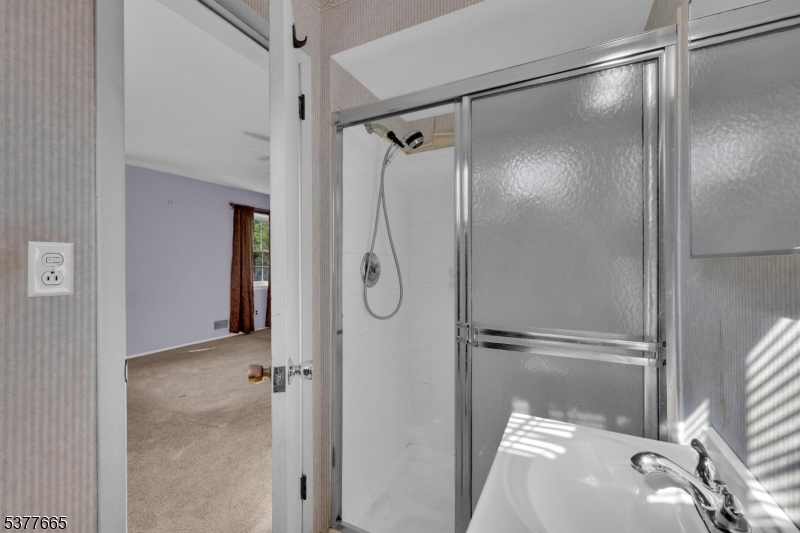 Green Knoll - Residential