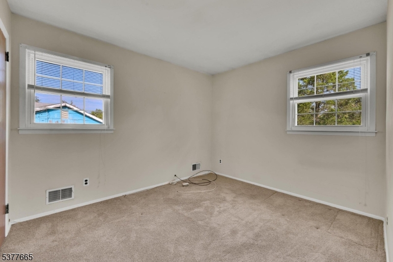 Green Knoll - Residential