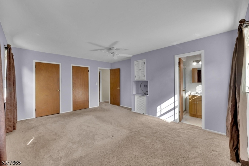 Green Knoll - Residential