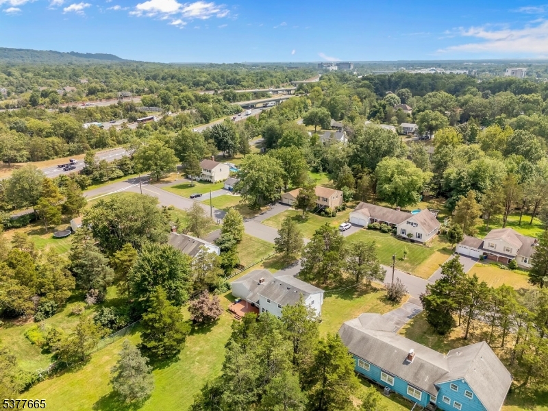 Green Knoll - Residential