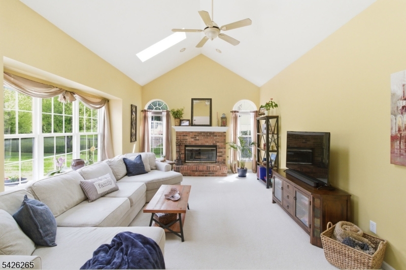 Greenwich Chase - Residential