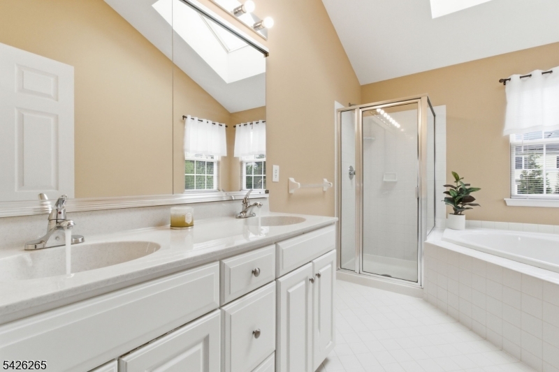 Greenwich Chase - Residential