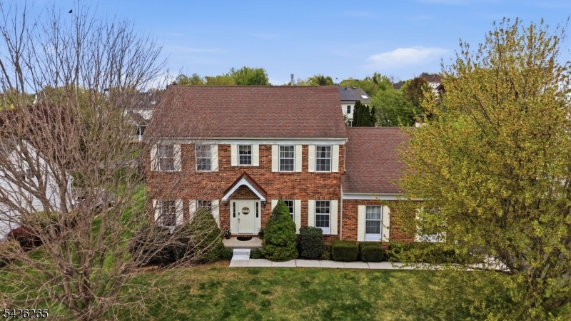 Greenwich Chase - Residential