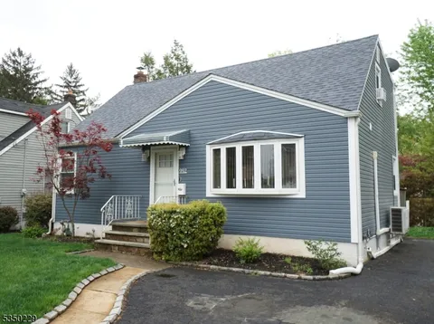 992 Milton Blvd, Rahway City, NJ 07065 - MLS#: 3956607