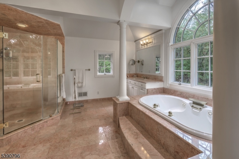 Roxiticus - Residential