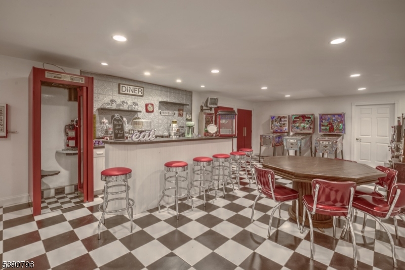 Roxiticus - Residential