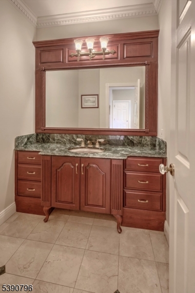 Roxiticus - Residential