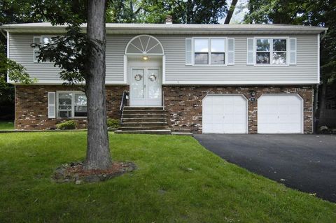 40 Nathan Dr Old Bridge Twp. NJ 08857