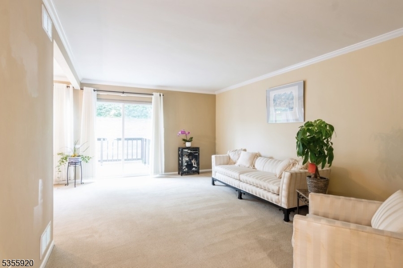 98 Canterbury Rd