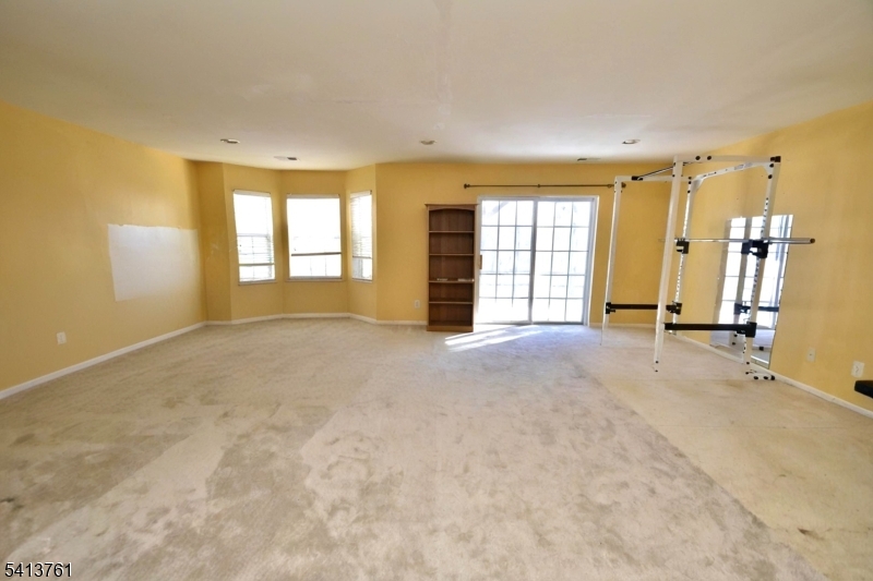 SUMMIT FALLS - Residential