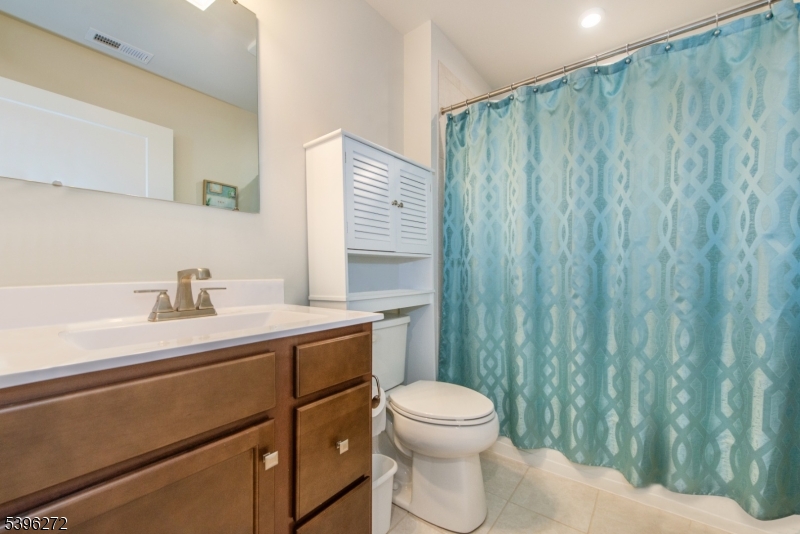 CRYSTAL SPRINGS - Residential Lease