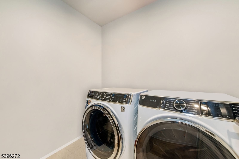 CRYSTAL SPRINGS - Residential Lease