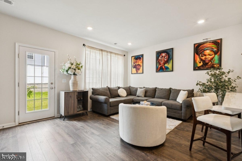 Capital Crossing - Residential