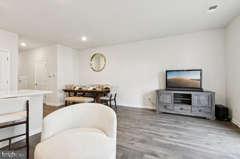 Capital Crossing - Residential