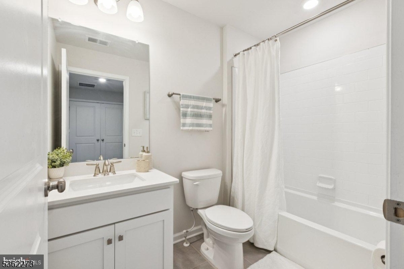 Capital Crossing - Residential