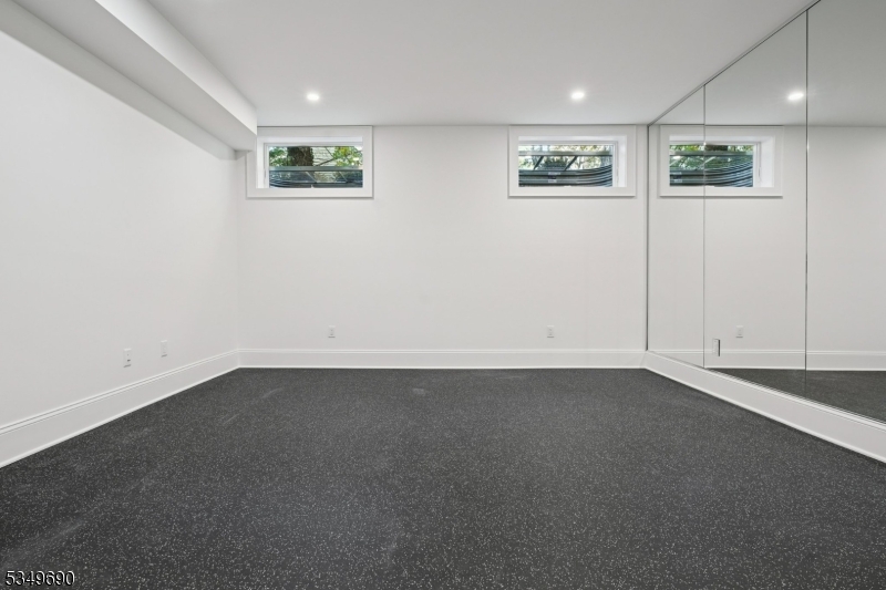 Rolling Hill - Residential