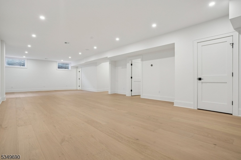 Rolling Hill - Residential