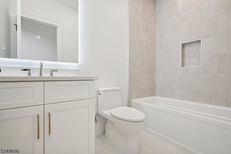 Rolling Hill - Residential