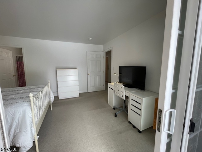 Chanda Arms - Residential