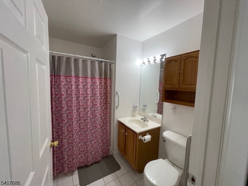 Chanda Arms - Residential