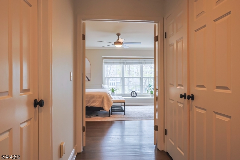 Knollcrest - Residential Lease