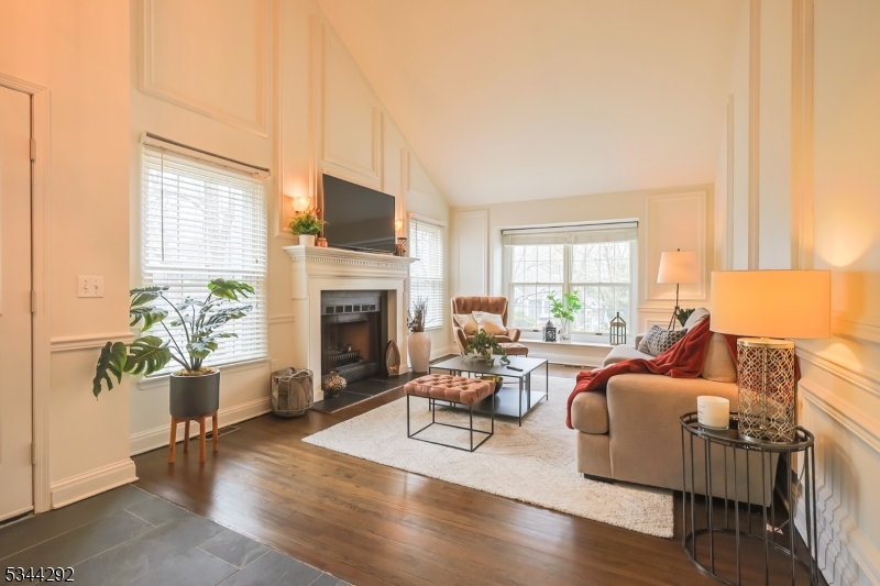 Knollcrest - Residential Lease