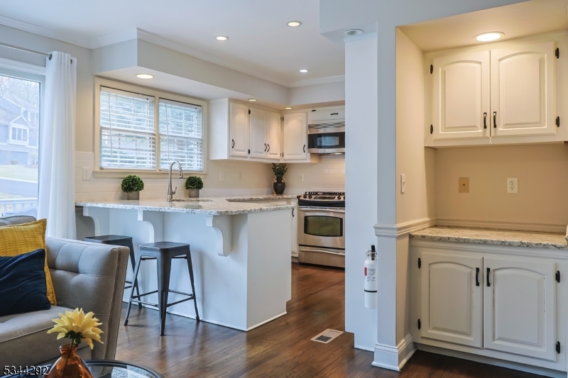 Knollcrest - Residential Lease