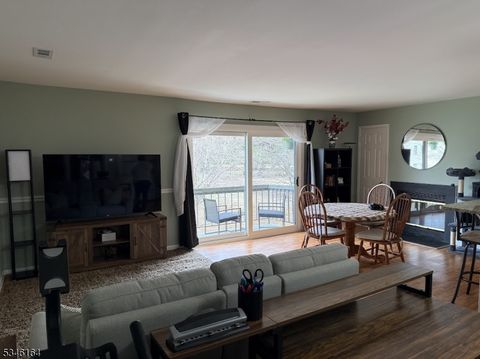 42 Sam Bonnell Dr, Union Twp., NJ 08809 - MLS#: 3962508