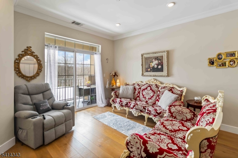 Fox Crest - Residential