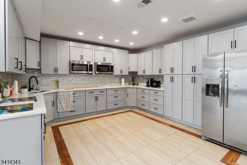 Fox Crest - Residential