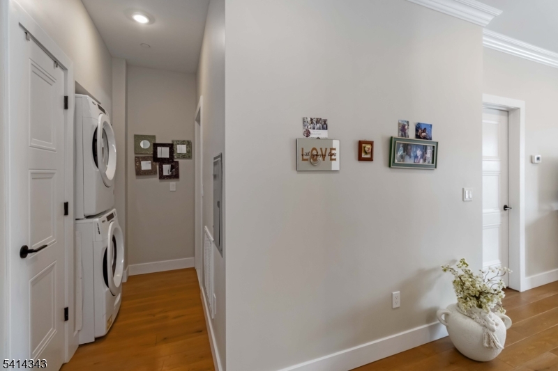 Fox Crest - Residential