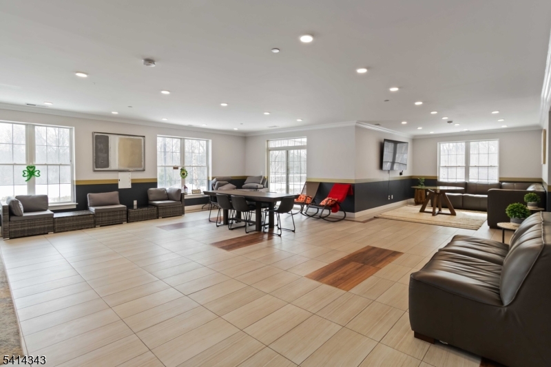 Fox Crest - Residential