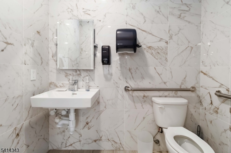 Fox Crest - Residential