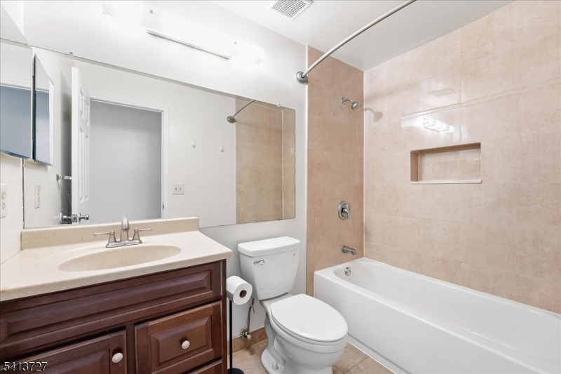 Society Hill - Residential Lease